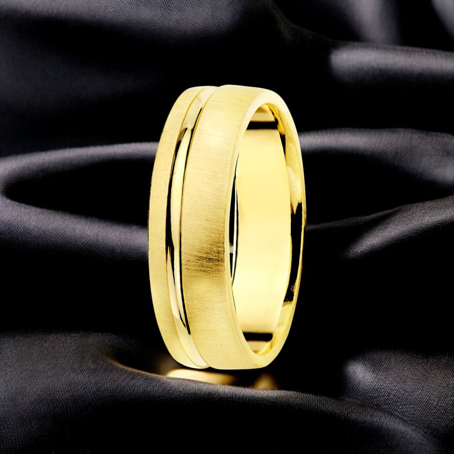 18k alianza oro amarillo mate y brillo. ancho: 5,5 mm