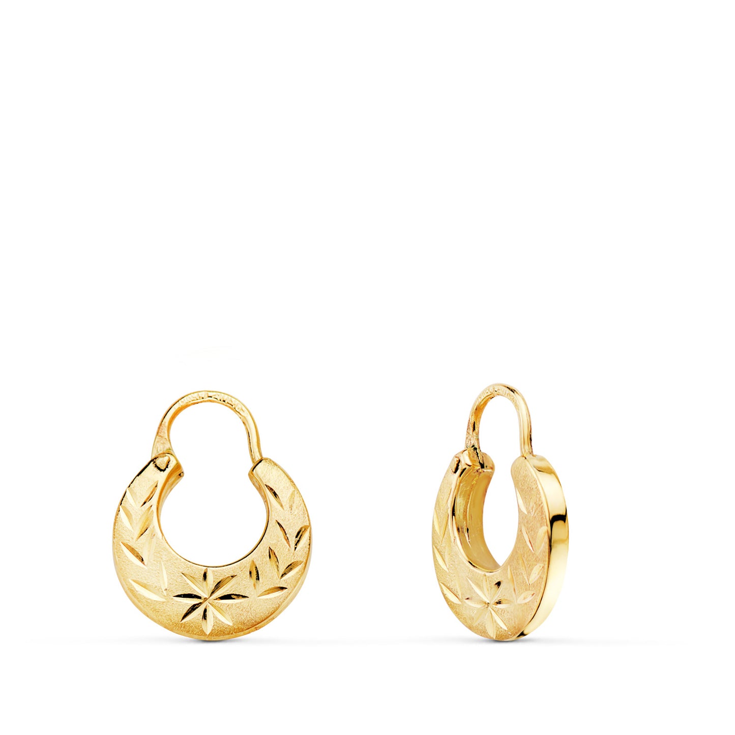 18k pendientes aros criolla oro amarillo huecos tallados. Ancho: 11 mm. Grosor: 2 mm