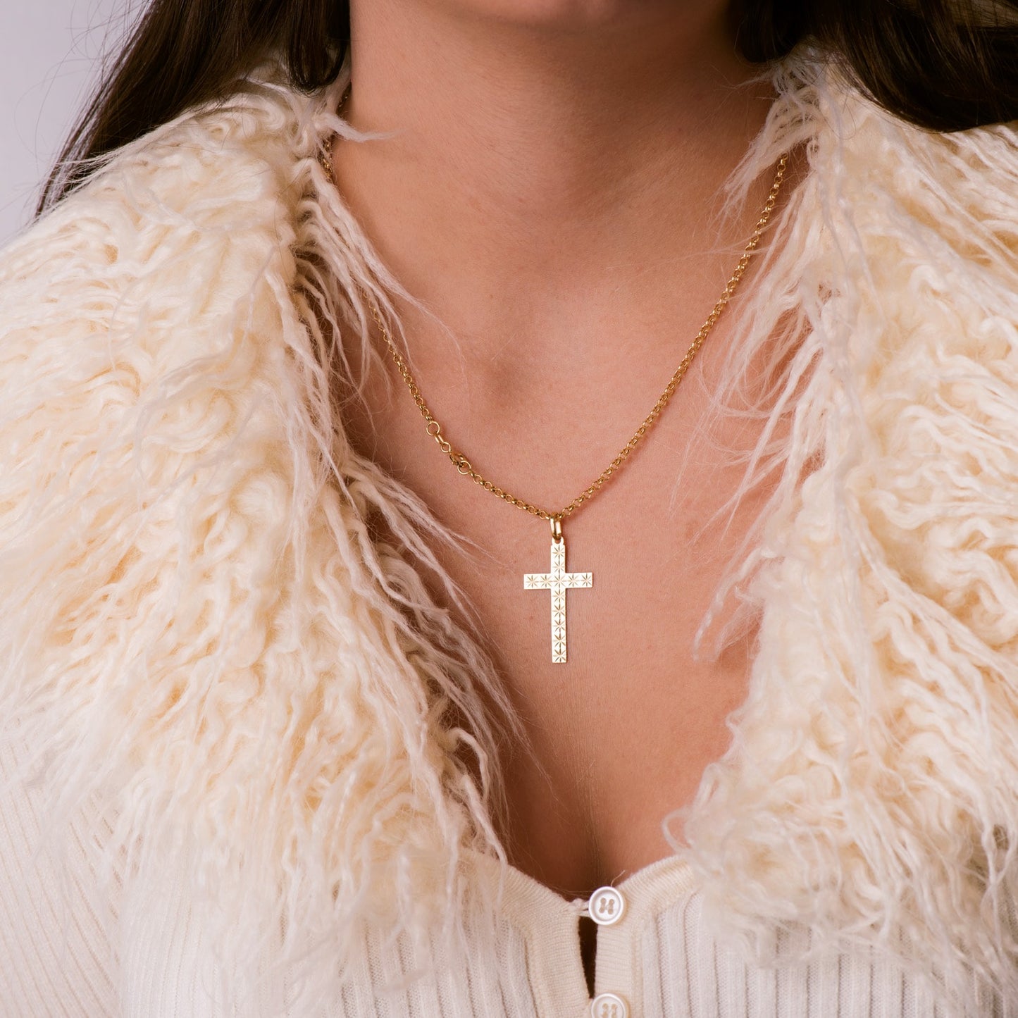 18k cruz oro amarillo sin Cristo tallada 35 × 19 mm