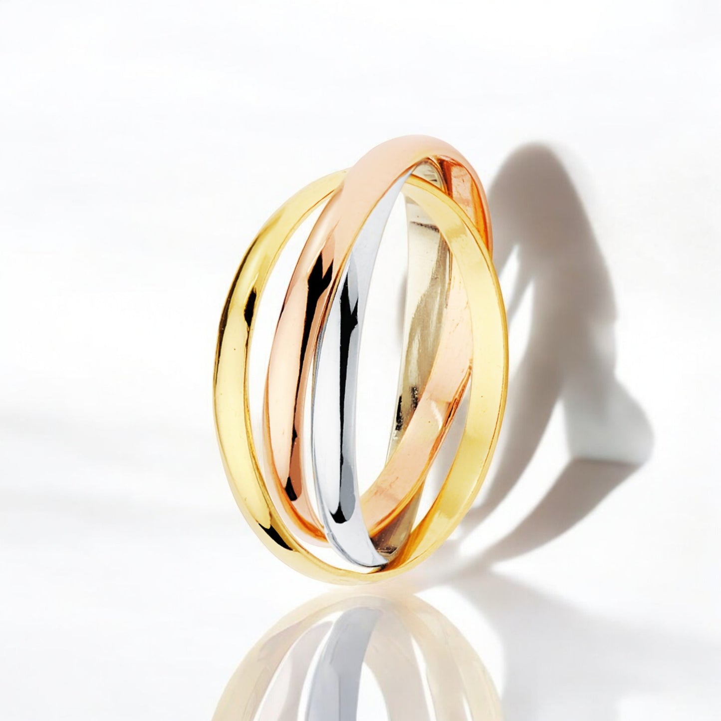 18k alianza tres aros oro tricolor media caña. ancho: 2 mm