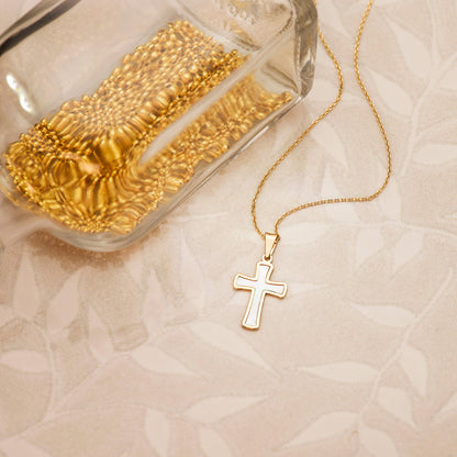 18k cruz oro amarillo con nácar 18 × 12 mm