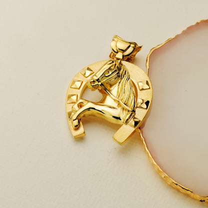 Colgante oro amarillo herradura con caballo 18k 40×34 mm